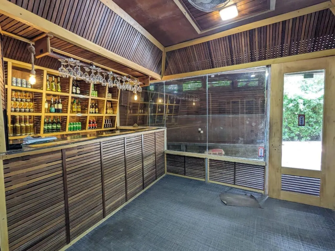 Wood Land Airport Residences Seeduwa Hotel