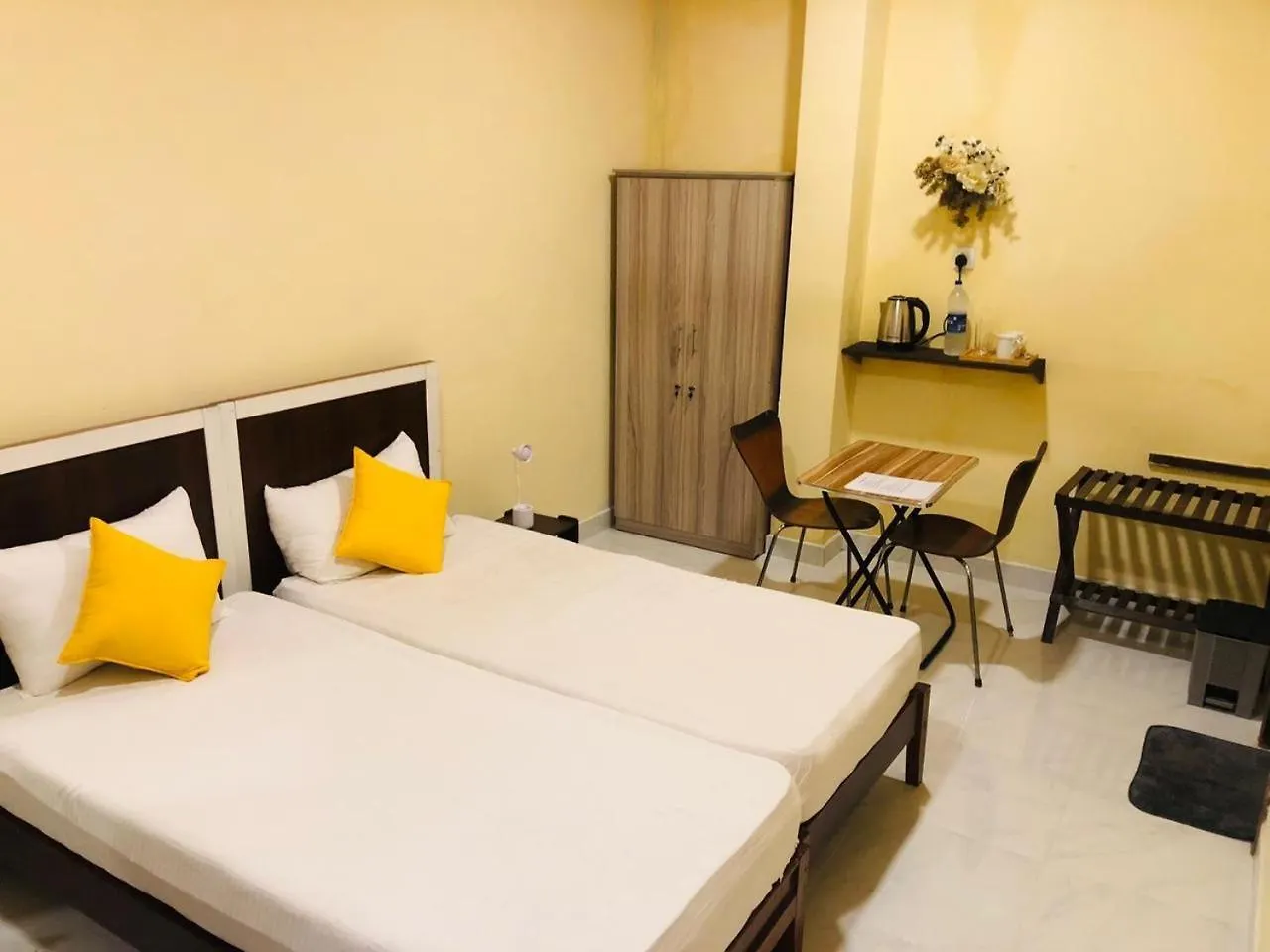 Hotel Wood Land Airport Residences Seeduwa