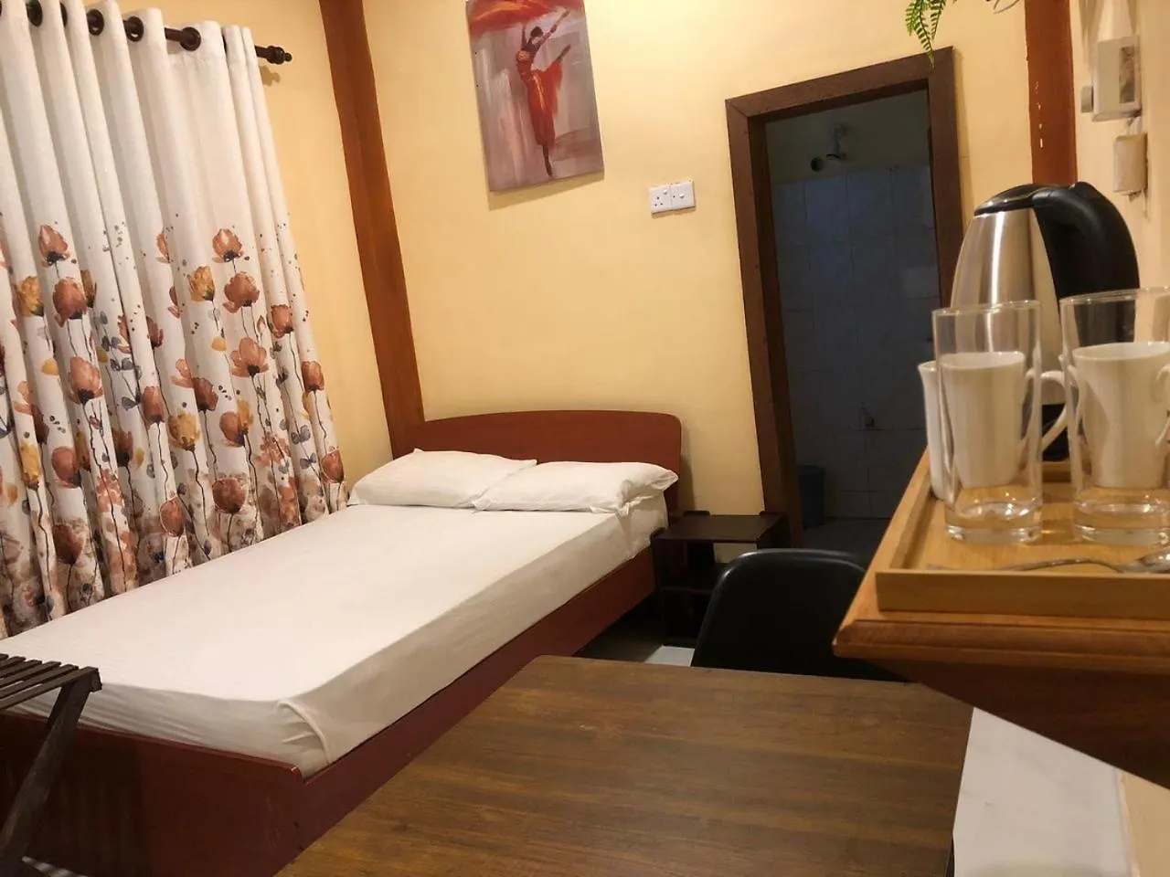 Wood Land Airport Residences Seeduwa Hotel