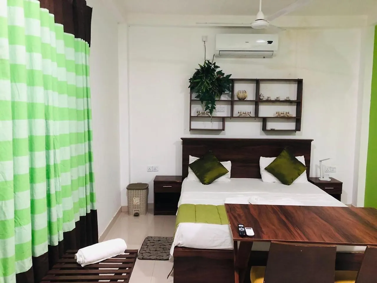 Wood Land Airport Residences Seeduwa