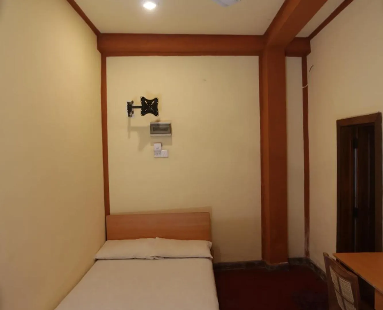Wood Land Airport Residences Seeduwa